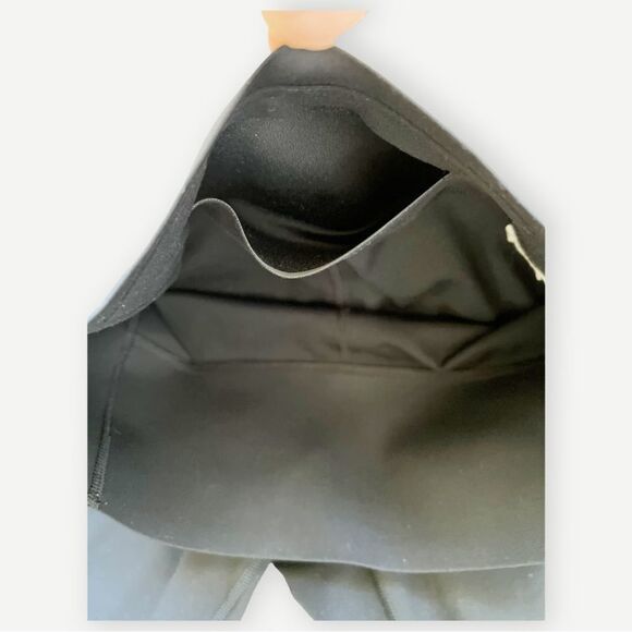 Gap Gapfit Black Athleisure Workout Cropped Stretch Gym Leggings. Medium. - Picture 6 of 8